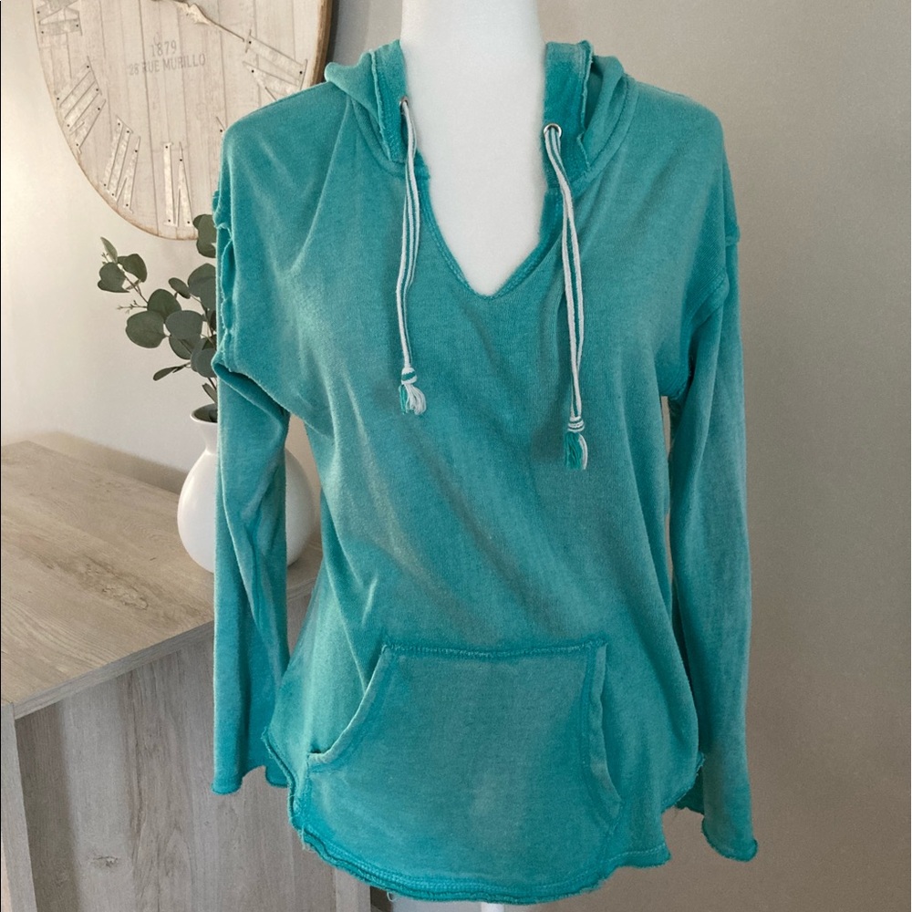 ❌SOLD Ocean Drive Teal pullover Hoodie - Picture 1 of 7
